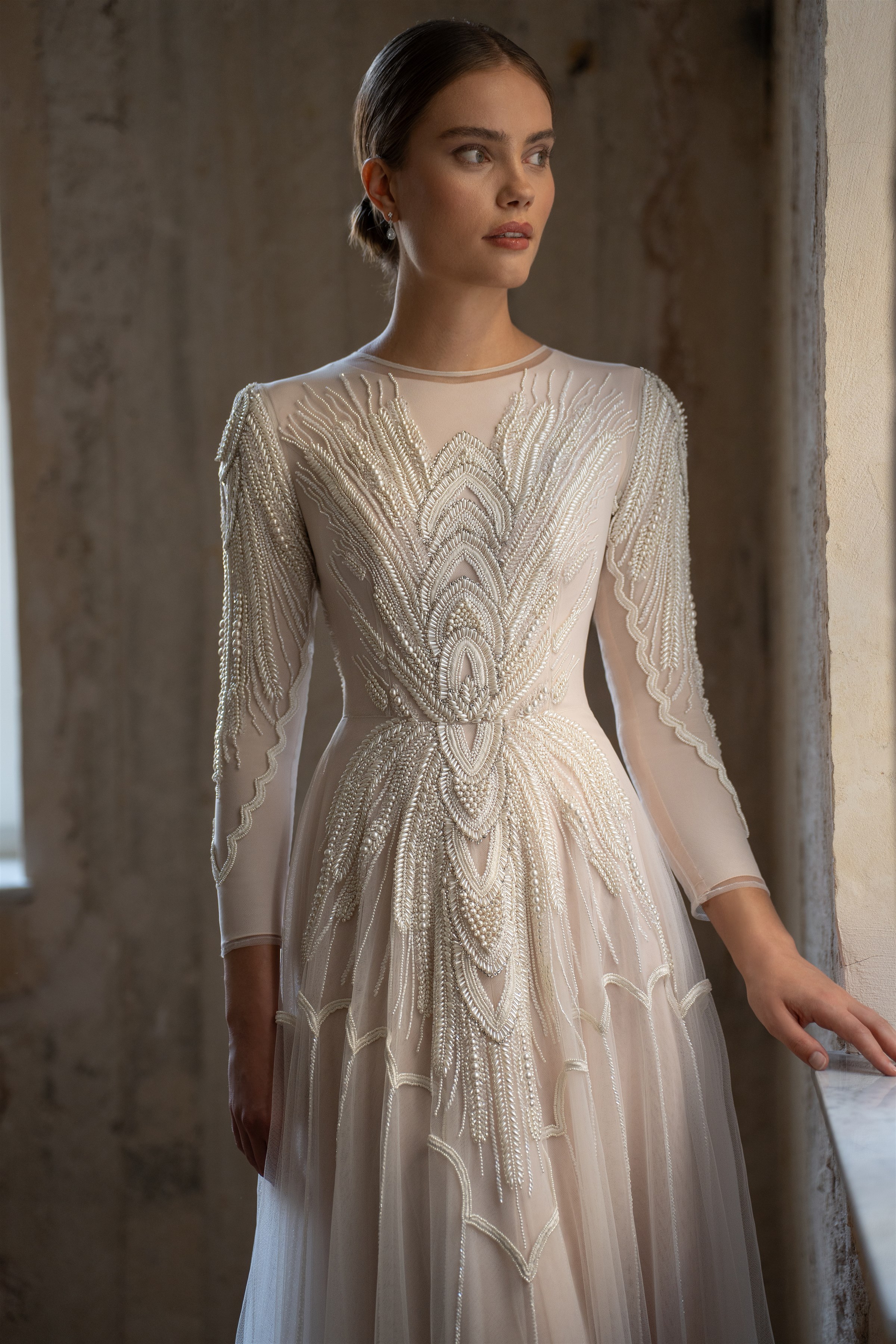 תחרה בלעדית וחריזה — סטודיו עמליה